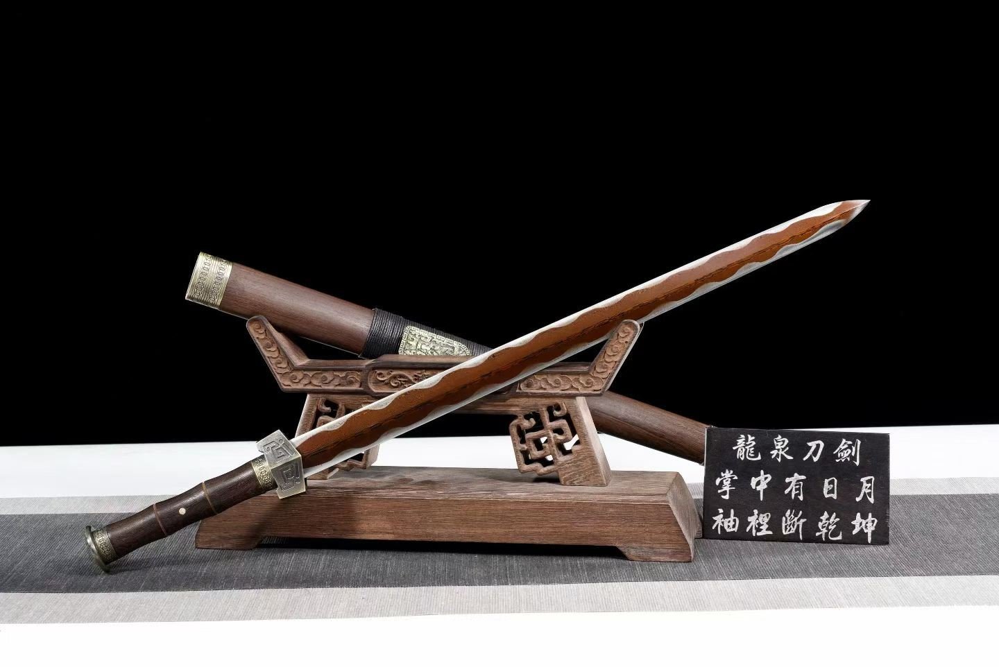 CỔ TẦN KIẾM PHIÊN BẢN ÁNH ĐỎ – LƯỠI THÉP HOA VĂN, PHỤ KIỆN HỢP KIM CỔ XANH