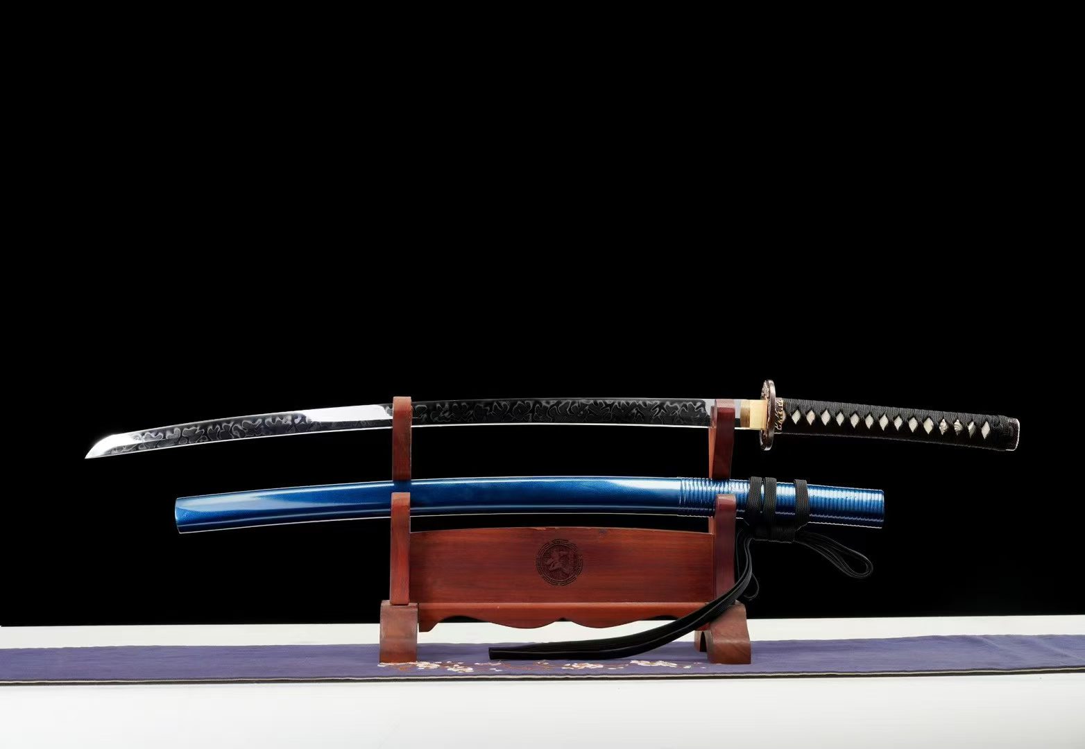 Kiếm Nhật Katana Samurai Lam Ngọc Mặt Gương – Thép T10, Tôi Phủ Đất Thủ Công