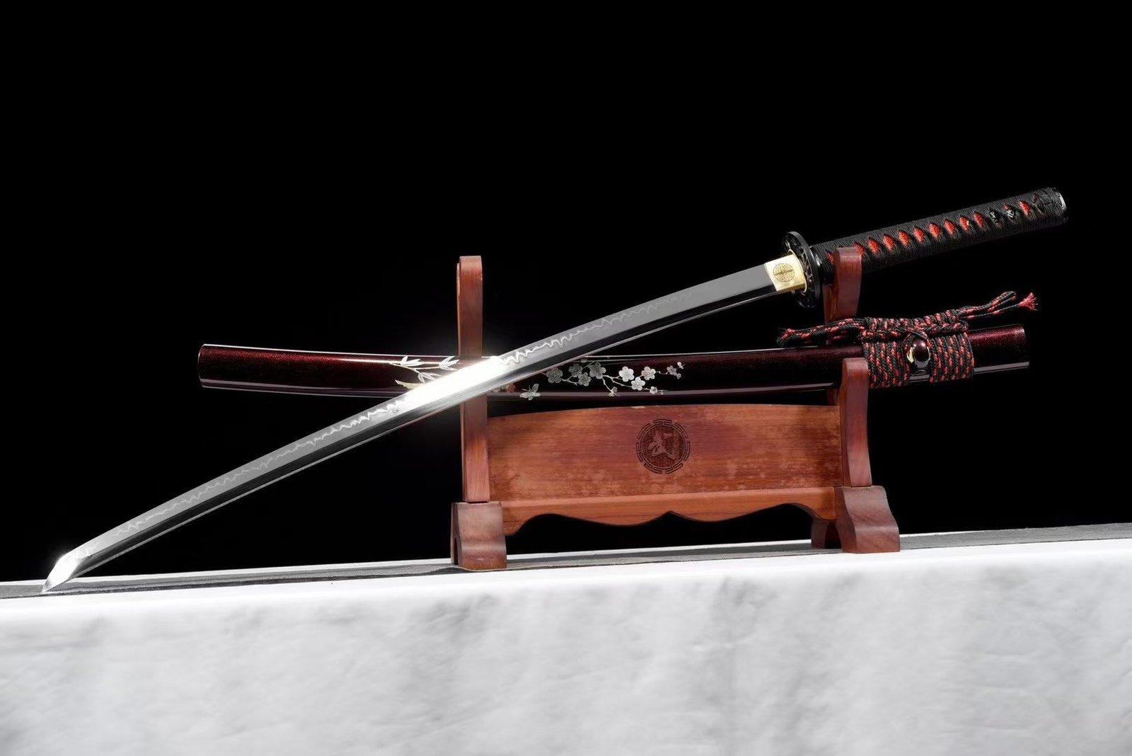 Kiếm Nhật Katana Thép T10 Tôi Viền Bằng Đất Mài Gương Siêu Bóng Hồng Ngọc
