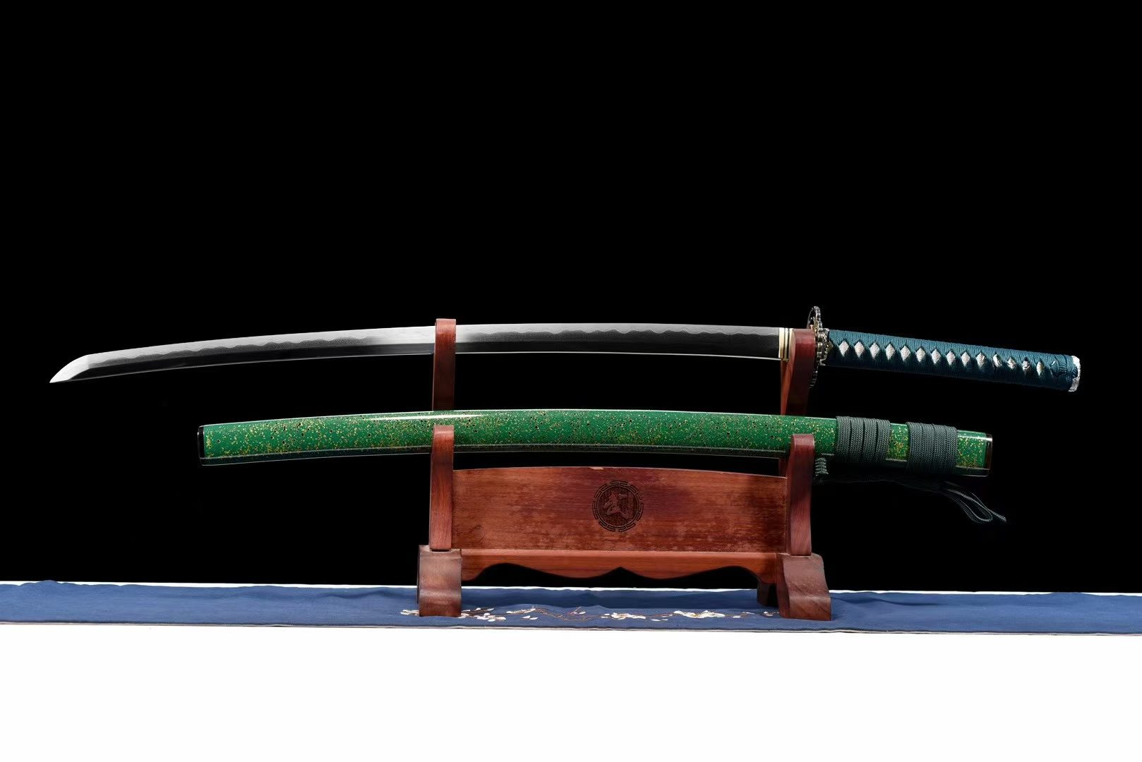 Kiếm Nhật Uzi Thép Wootz Lục Oanh – Phiên Bản Nghệ Thuật Cao Cấp