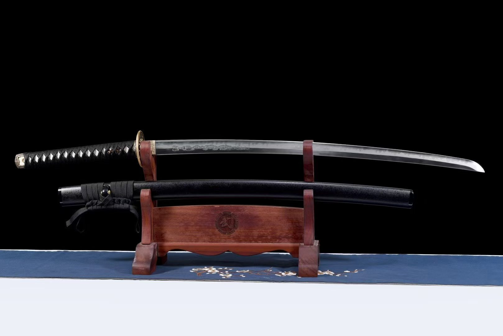 Kiếm Nhật Katana Samurai Phong Chước – Thép T10 Tôi Lưỡi, Mài Gương 18 Bước, Cao Cấp & Sắc Bén 