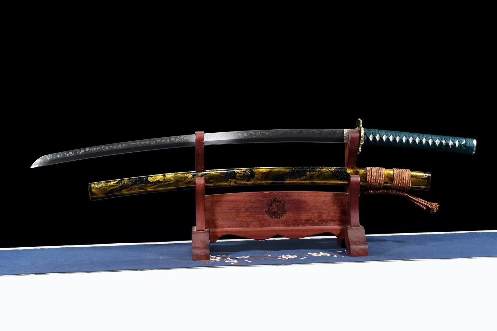 Katana T10 Vân Tôi Cứng Mới 2026 – Lưu Sa Võ Sĩ